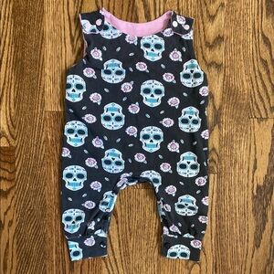 Cute Sugar Skull print baby romper, size 80 (12-18 mo), great condition.